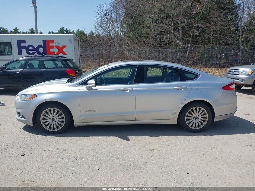 2013 FORD FUSION HYBRID VIN: 3FA6P0LU7DR196888