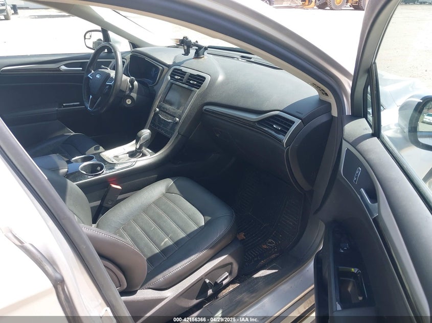 2013 FORD FUSION HYBRID VIN: 3FA6P0LU7DR196888