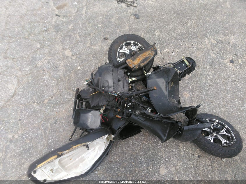 VIN L2BB9NCC2RB403006 2025 ZNEN SCOOTER