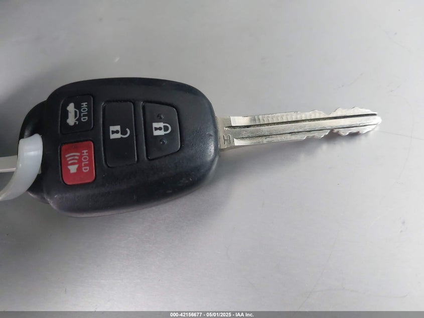 2018 TOYOTA COROLLA LE - 5YFBURHE3JP849547