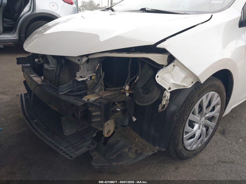 2018 TOYOTA COROLLA LE - 5YFBURHE3JP849547