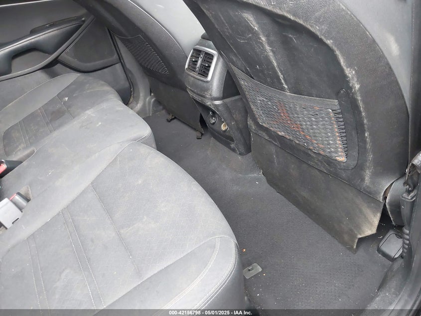 2019 KIA SORENTO 2.4L LX - 5XYPG4A30KG560480