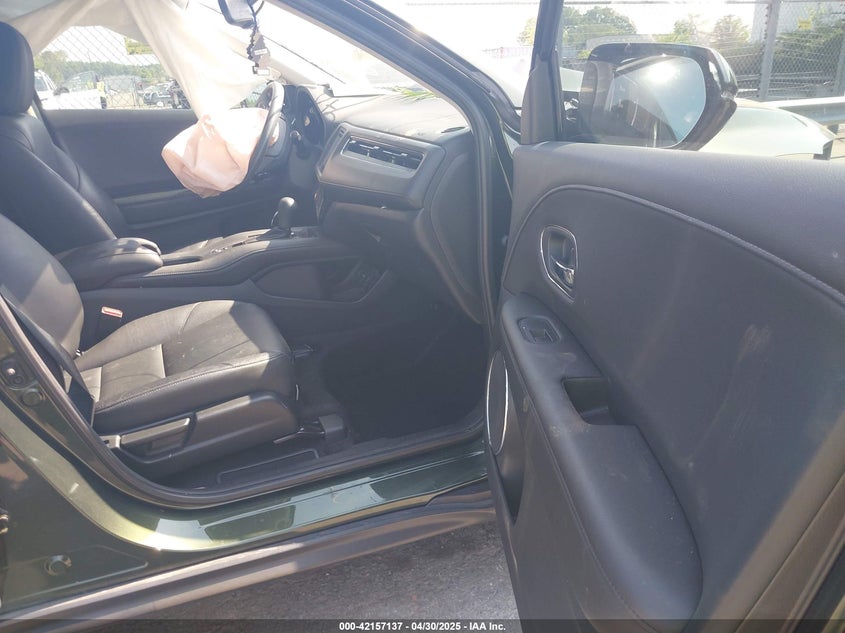 2018 HONDA HR-V VIN: 3CZRU5H77JM702139