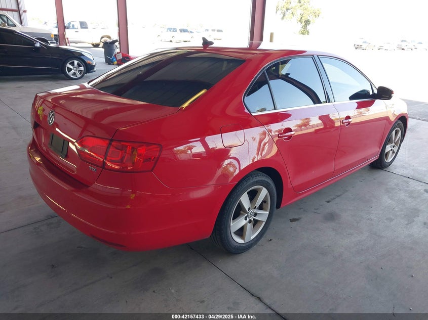 2013 VOLKSWAGEN JETTA VIN: 3VW3L7AJ2DM246343