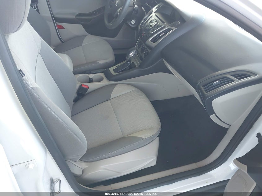 2014 FORD FOCUS VIN: 1FADP3F26EL387639