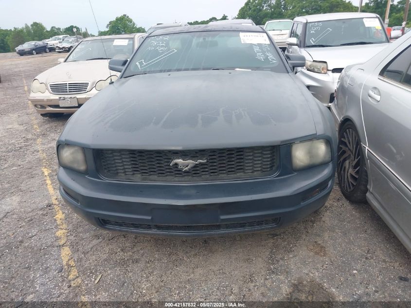 2007 Ford Mustang Gt Deluxe/Gt Premium VIN: 1ZVHT82H775355835 Lot: 42157832