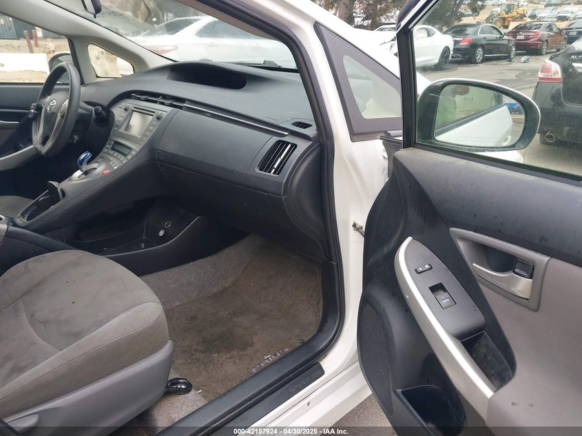 2015 TOYOTA PRIUS VIN: JTDKN3DU7F0426088