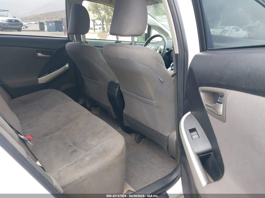 2015 TOYOTA PRIUS VIN: JTDKN3DU7F0426088
