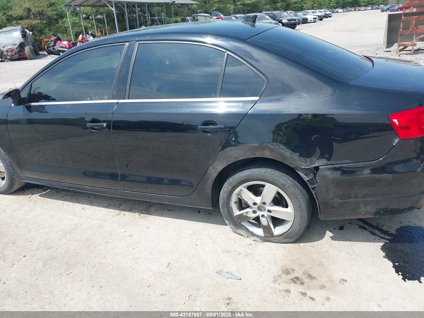 2013 VOLKSWAGEN JETTA VIN: 3VWLL7AJ1DM206951