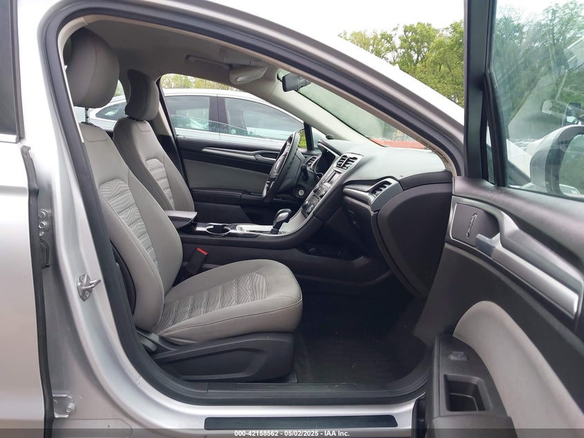 2016 FORD FUSION VIN: 3FA6P0G76GR155001