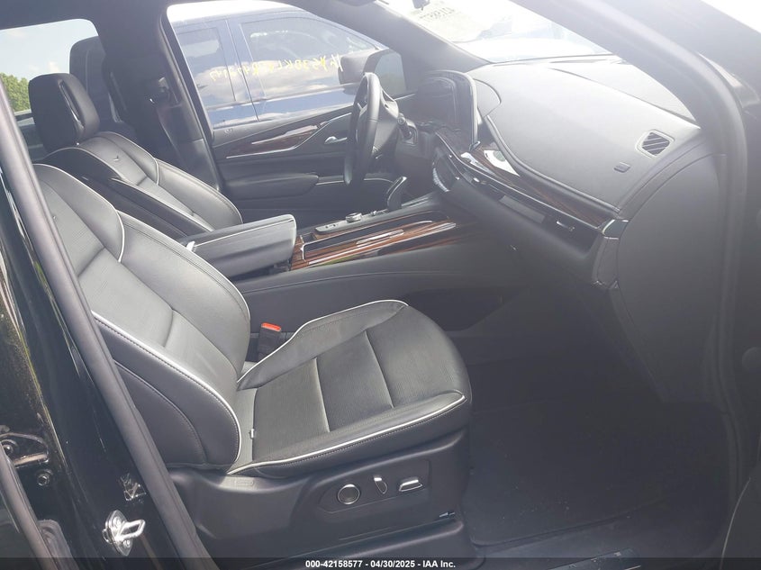 2023 CADILLAC ESCALADE auction photo 5