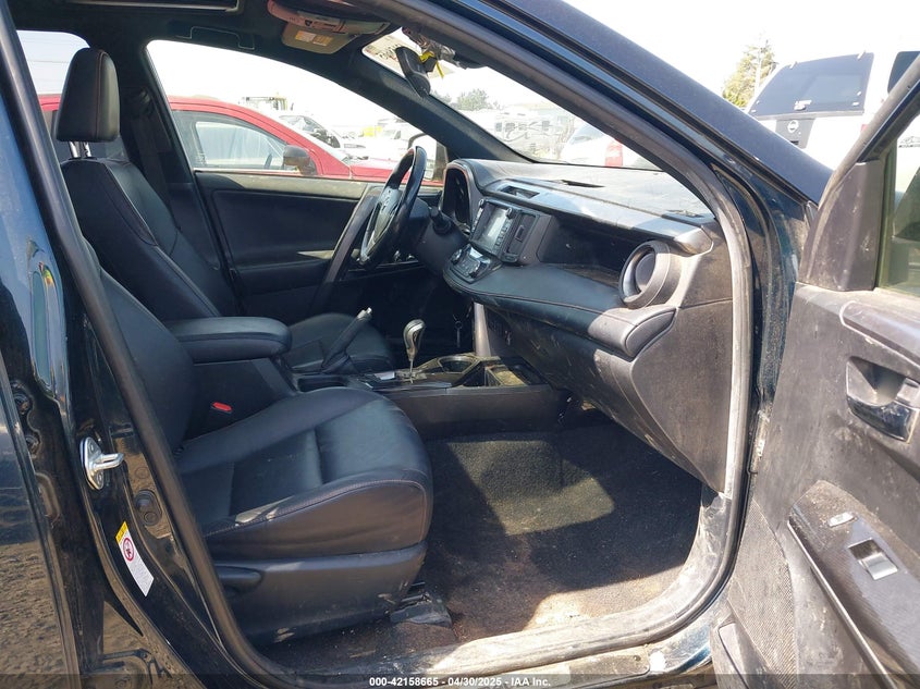 2018 TOYOTA RAV4 HYBRID SE - JTMJJREV9JD191552