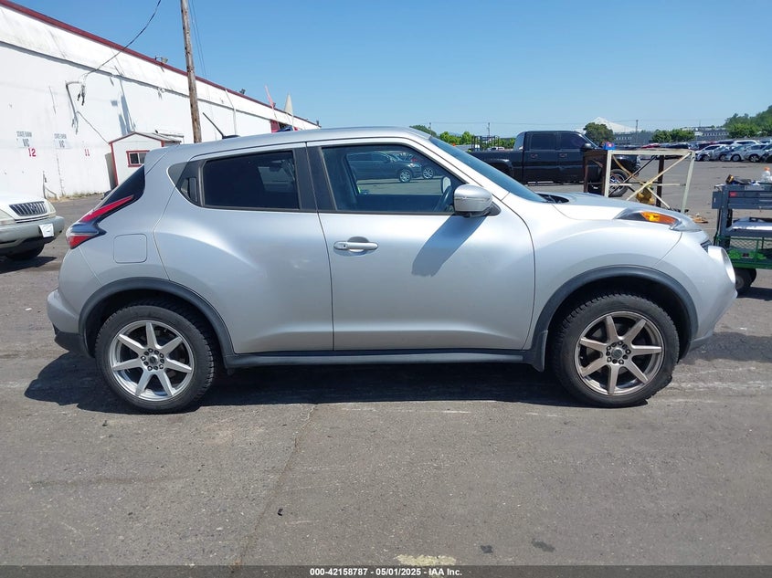 2015 NISSAN JUKE SV JN8AF5MV0FT553409