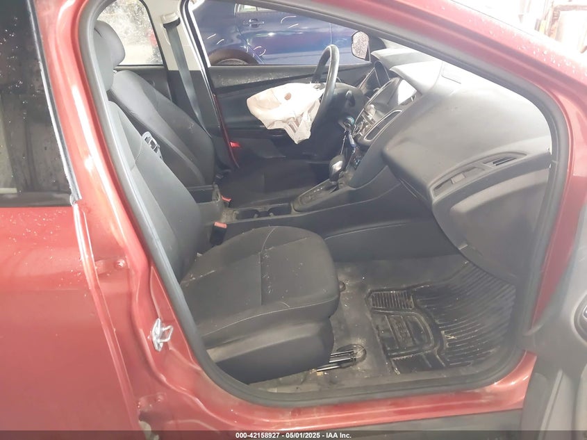 2018 FORD FOCUS VIN: 1FADP3H26JL300829