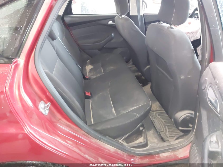 2018 FORD FOCUS VIN: 1FADP3H26JL300829