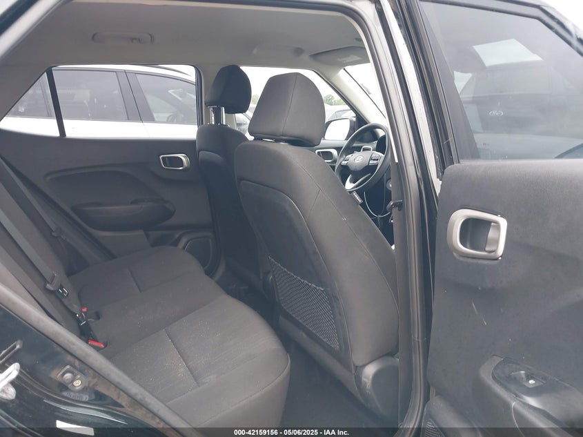 2022 HYUNDAI VENUE SE - KMHRB8A3XNU197571