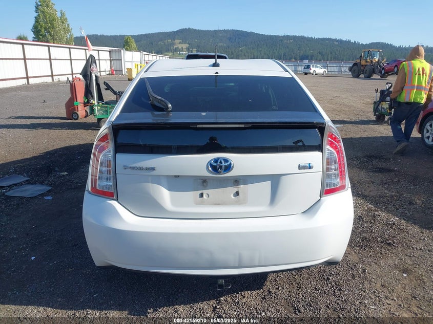 2013 TOYOTA PRIUS VIN: JTDKN3DU7D5560938