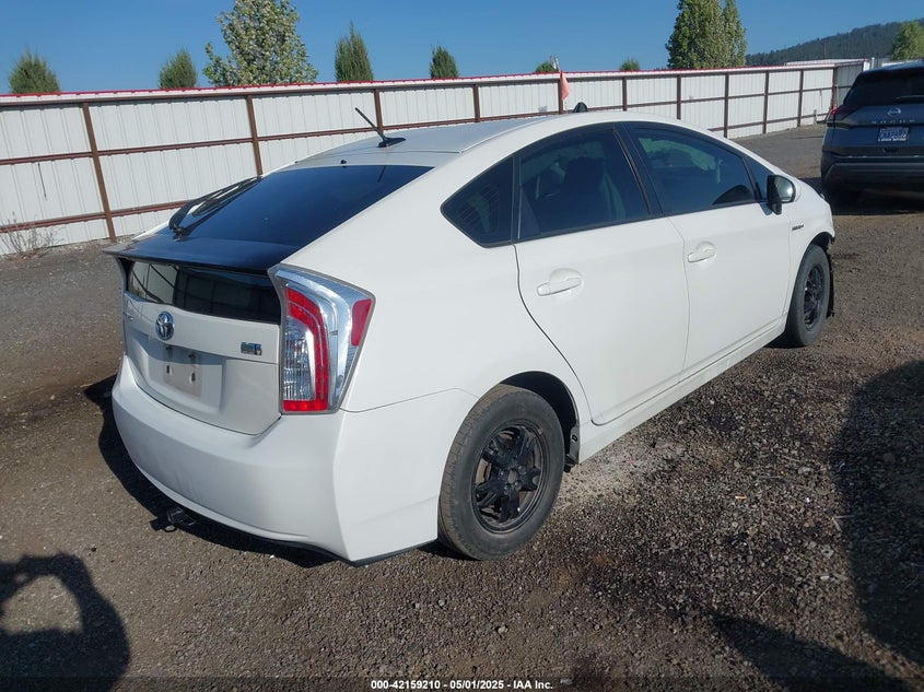 2013 TOYOTA PRIUS VIN: JTDKN3DU7D5560938