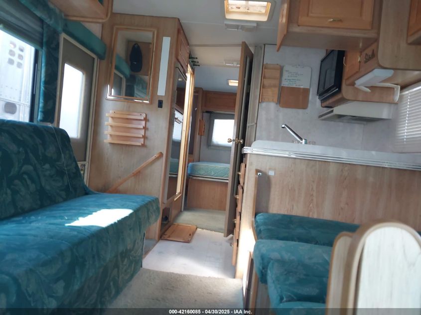 1994 Ford Econoline E350 Cutaway Van VIN: 1FDKE30G4RHA77294 Lot: 42160085