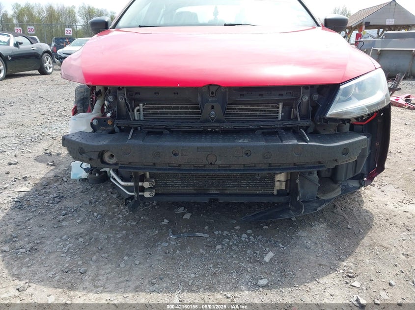 2015 VOLKSWAGEN JETTA 2.0L S - 3VW2K7AJ7FM236005