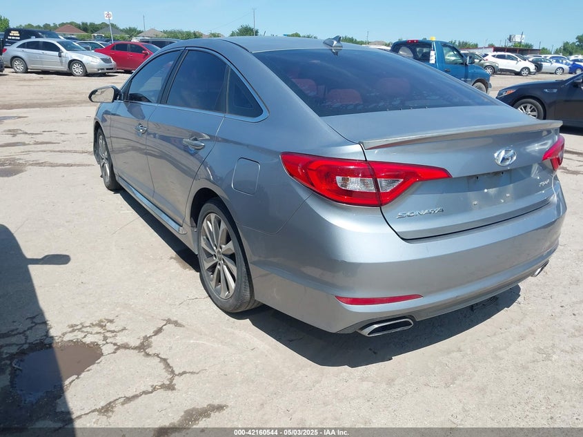 2015 HYUNDAI SONATA VIN: 5NPE34AF4FH023073