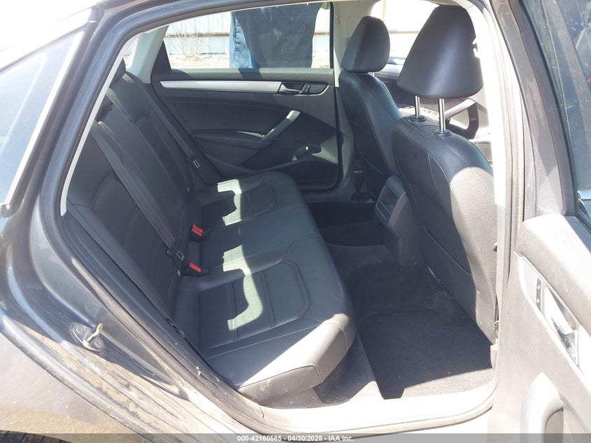 2012 VOLKSWAGEN PASSAT VIN: 1VWBN7A38CC013400