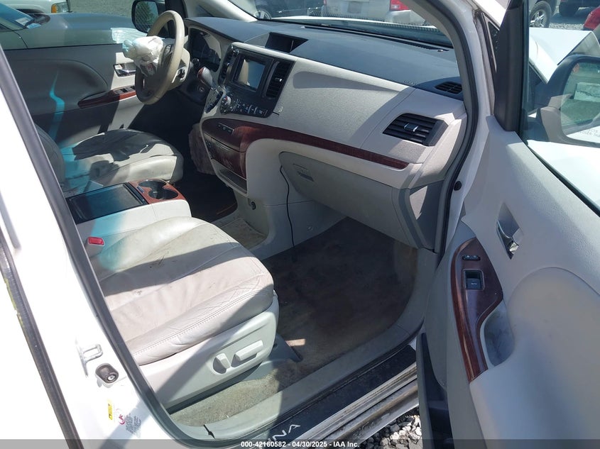2013 TOYOTA SIENNA VIN: 5TDYK3DC9DS292737