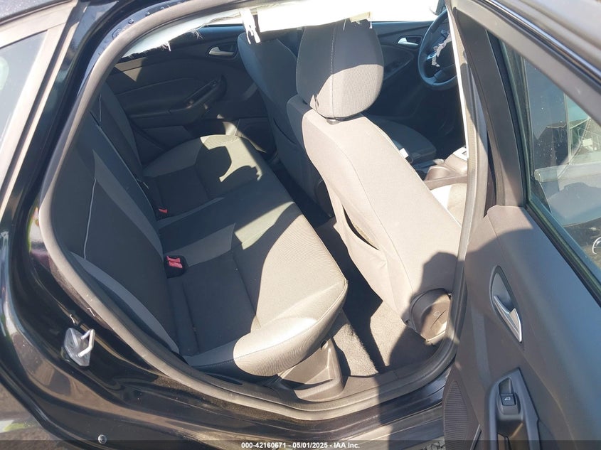 2014 FORD FOCUS SE - 1FADP3F27EL163120