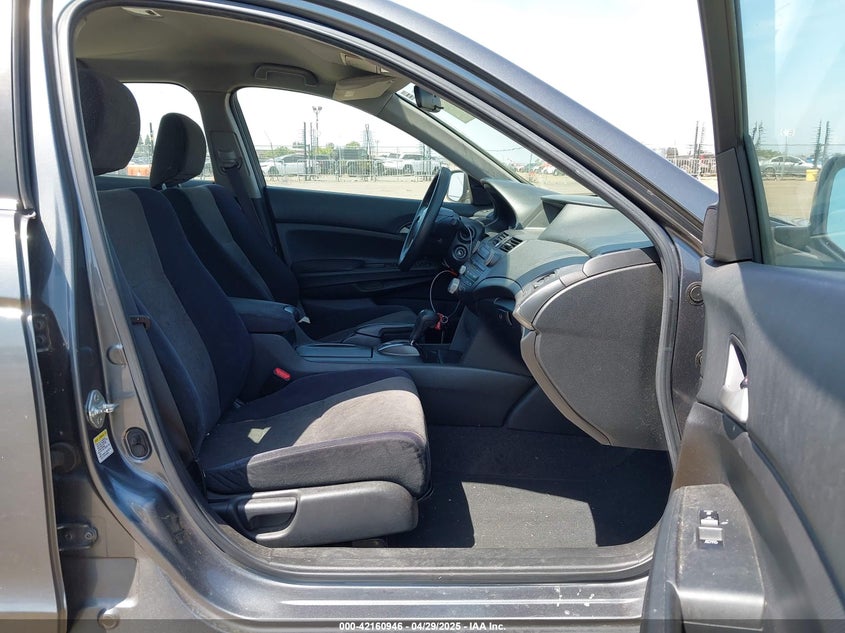 2009 HONDA ACCORD VIN: 1HGCP264X9A163844