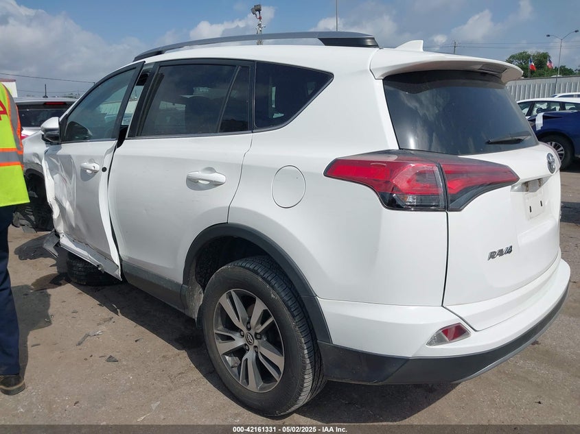 2018 TOYOTA RAV4 VIN: 2T3WFREV6JW410848