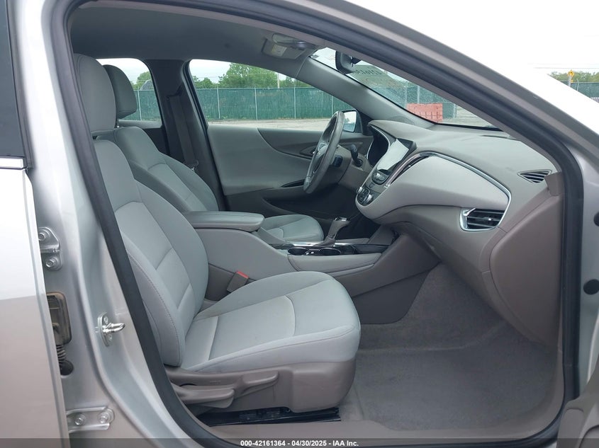 2018 CHEVROLET MALIBU LT - 1G1ZD5ST9JF112660