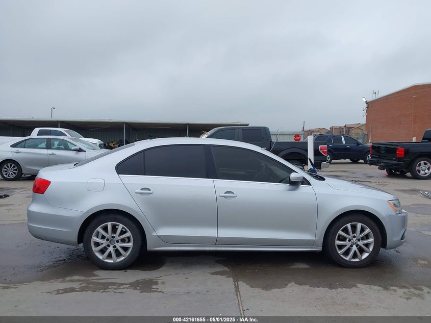 2013 VOLKSWAGEN JETTA 2.5L SE - 3VWDX7AJXDM373706