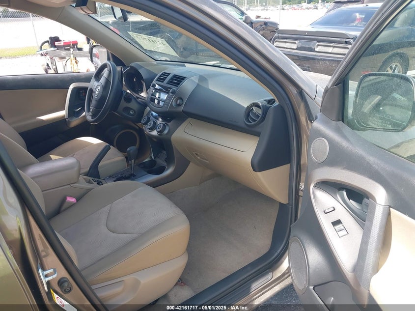 2011 TOYOTA RAV4 VIN: JTMJF4DV1B5043896