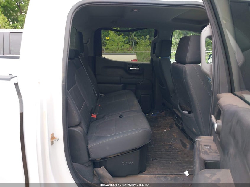 2019 CHEVROLET SILVERADO 1500 VIN: 1GCUYDED5KZ370209