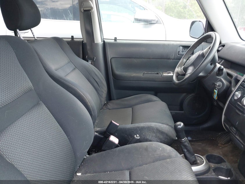 2006 SCION XB VIN: JTLKT334764107360