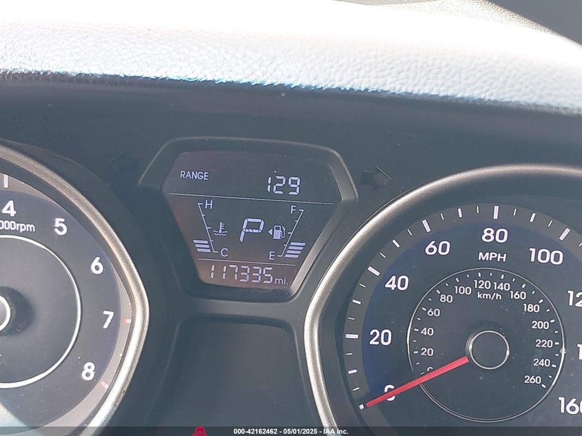 2016 HYUNDAI ELANTRA VIN: 5NPDH4AE6GH773614