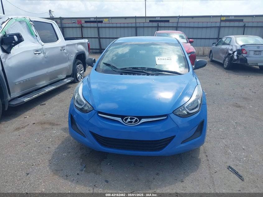 2016 HYUNDAI ELANTRA VIN: 5NPDH4AE6GH773614