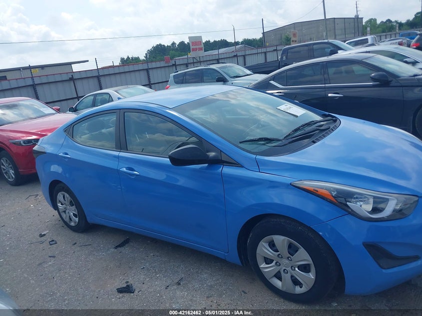 2016 HYUNDAI ELANTRA VIN: 5NPDH4AE6GH773614