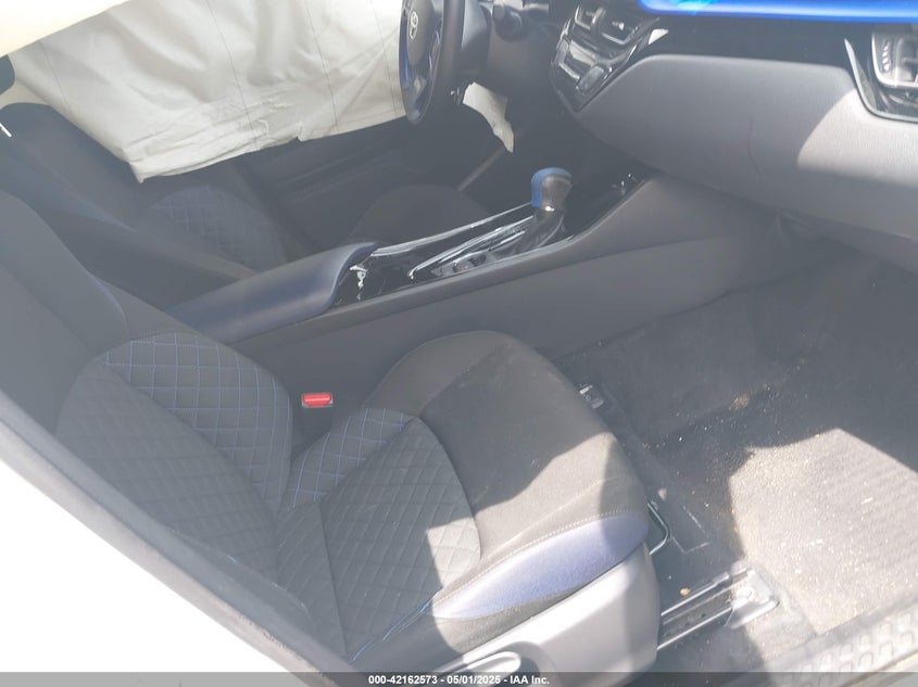 2020 TOYOTA C-HR VIN: JTNKHMBXXL1066648