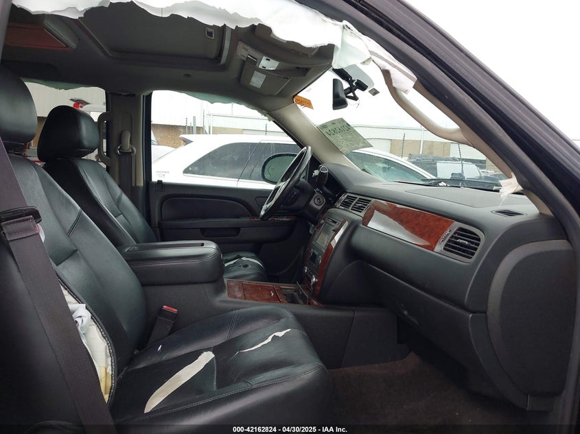 2014 CHEVROLET TAHOE LTZ - 1GNSKCE06ER183413