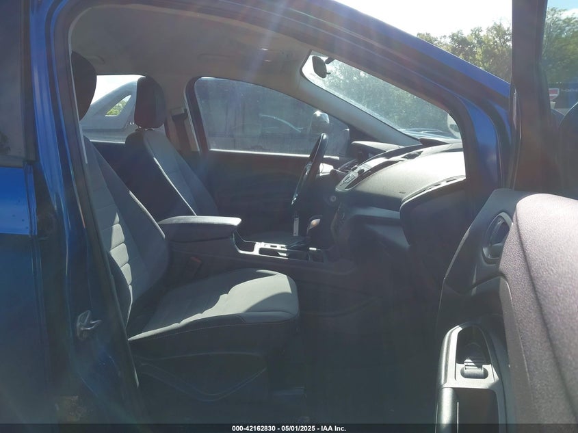2019 FORD ESCAPE VIN: 1FMCU0F77KUB11691