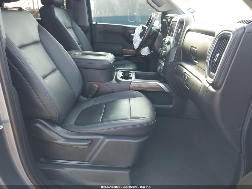 2021 CHEVROLET SILVERADO 1500 4WD  SHORT BED LT TRAIL BOSS - 3GCPYFEDXMG213626