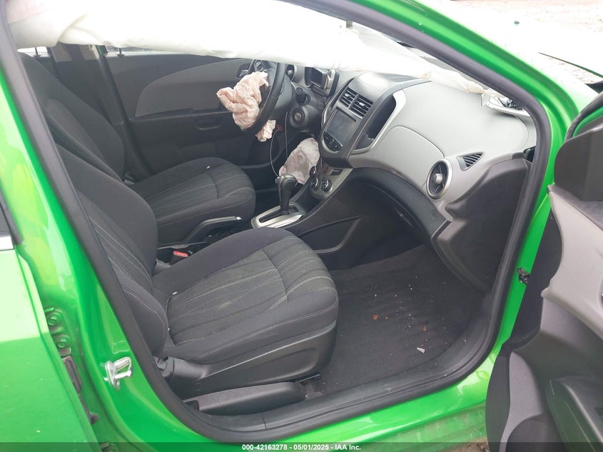 2015 CHEVROLET SONIC VIN: 1G1JC5SB8F4168860