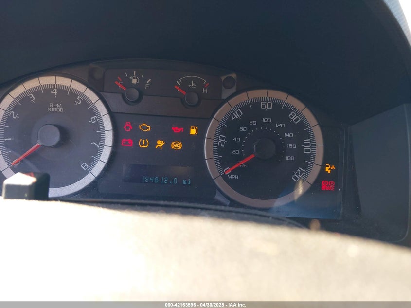 2008 FORD ESCAPE VIN: 1FMCU04118KA51460