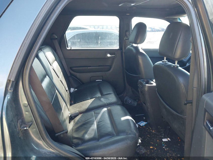 2008 FORD ESCAPE VIN: 1FMCU04118KA51460