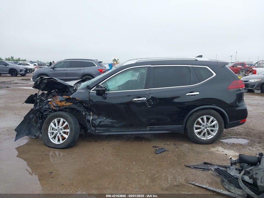VIN KNMAT2MT1LP527519 2020 NISSAN ROGUE SV FWD