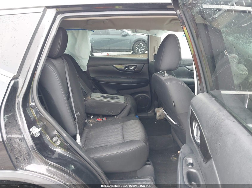 VIN KNMAT2MT1LP527519 2020 NISSAN ROGUE SV FWD
