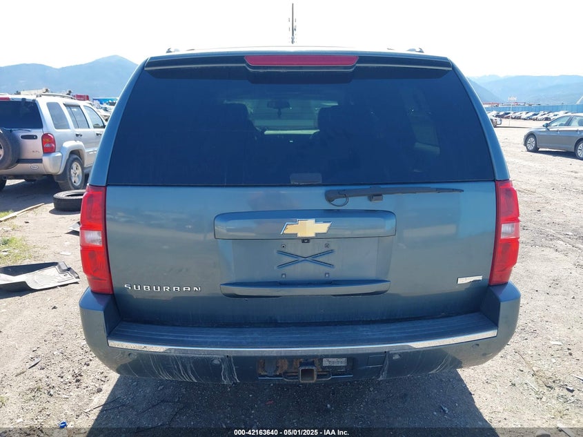 2010 CHEVROLET SUBURBAN 1500 VIN: 1GNUKKE31AR148141