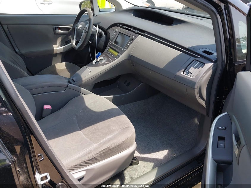 2011 TOYOTA PRIUS VIN: JTDKN3DU4B1386928