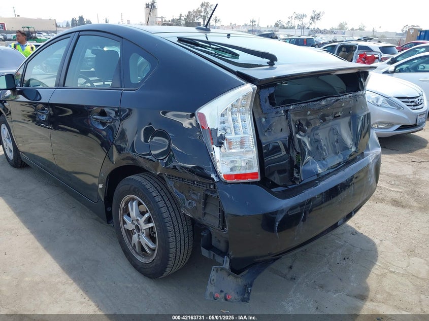 2011 TOYOTA PRIUS VIN: JTDKN3DU4B1386928